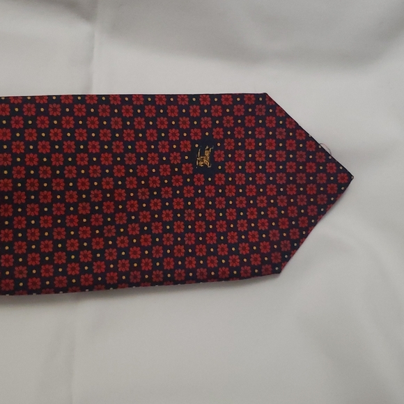 Burberrys - Picture 4 of 5